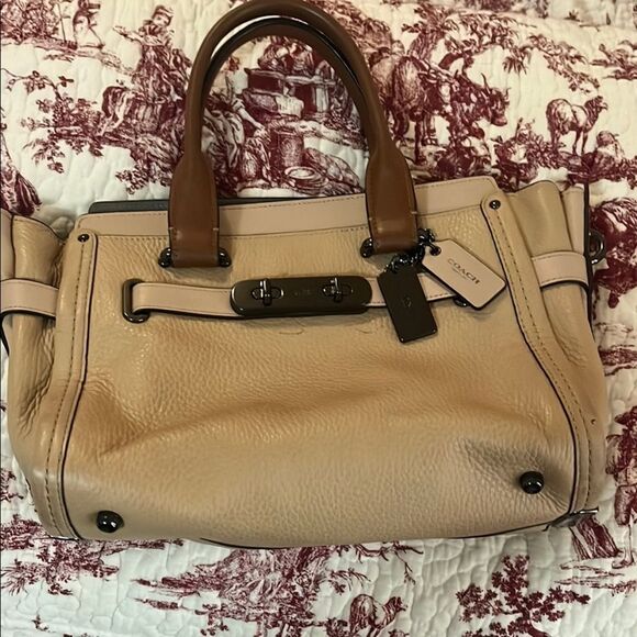 Coach Tan swagger 27 Leather Women's Bag - Picture 1 of 7